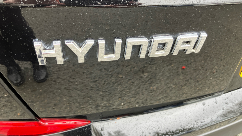 Hyundai Tucson 1.7 CRDi Blue Drive Premium 5dr 2WD Diesel Estate